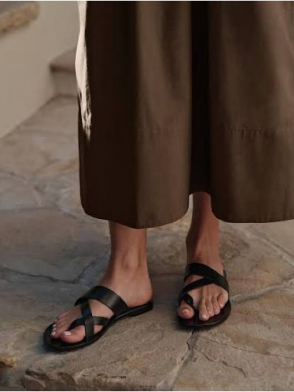 Jenni Kayne Black Scarlett Sandal - Picture 3 of 6